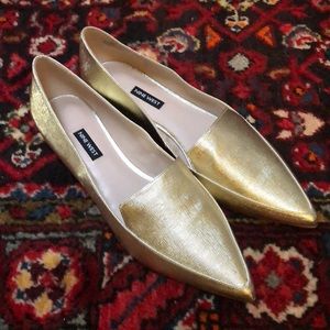 Gold Nine West flats